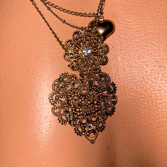 Betsey Johnson love me charm crystal heart vintage retro Barbie necklace N48